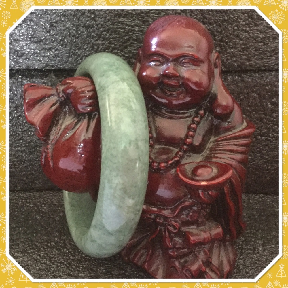 Green Jade Bangle Bracelet - Classic Women's Jewelry